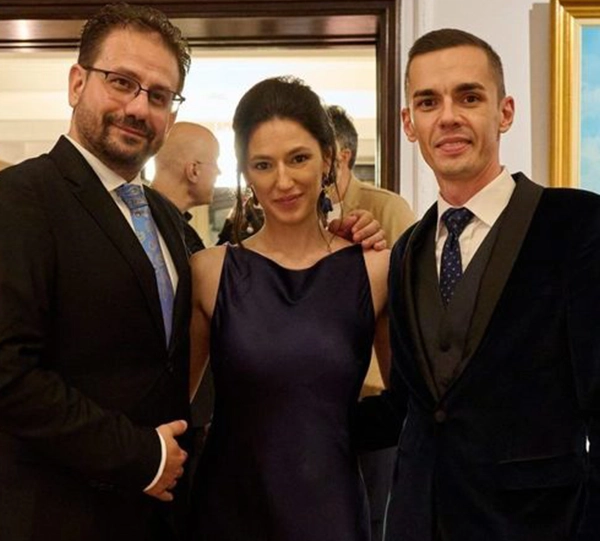 win-gallery-deschide-expozitia-personala-a-artistului-valentin-tanase-realitatea-ireala